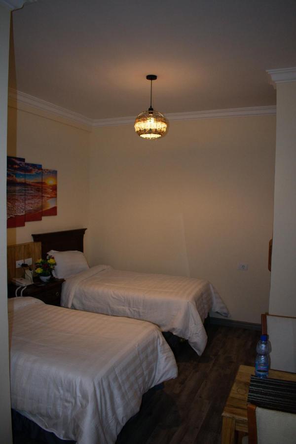 Choice Guest House 2 Addis Ababa Dış mekan fotoğraf